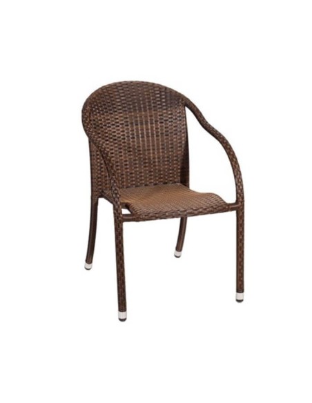 Silla metálica con acabado de rattan sintético color moka para terraza de hostelería