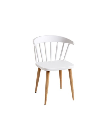 Silla nordica Windsor con respaldo curvado de plastico