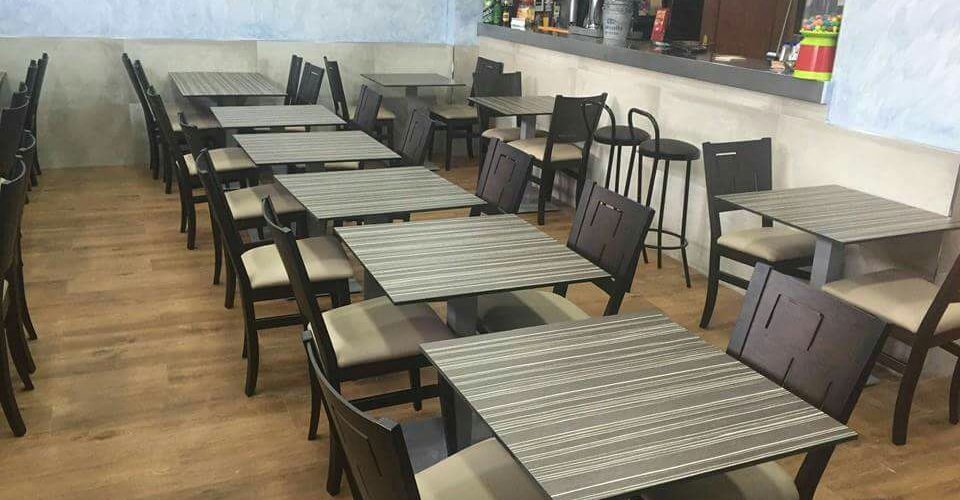 mesas para hostelería con tablero de compacto